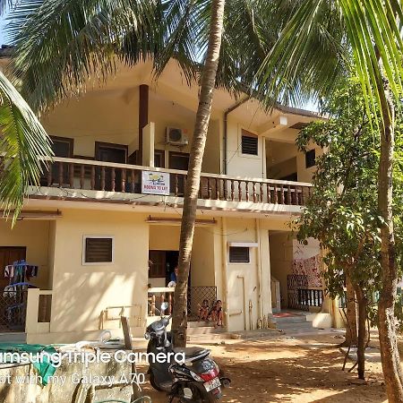 21In Guest House Calangute Dış mekan fotoğraf